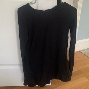 long sleeve lululemon shirt